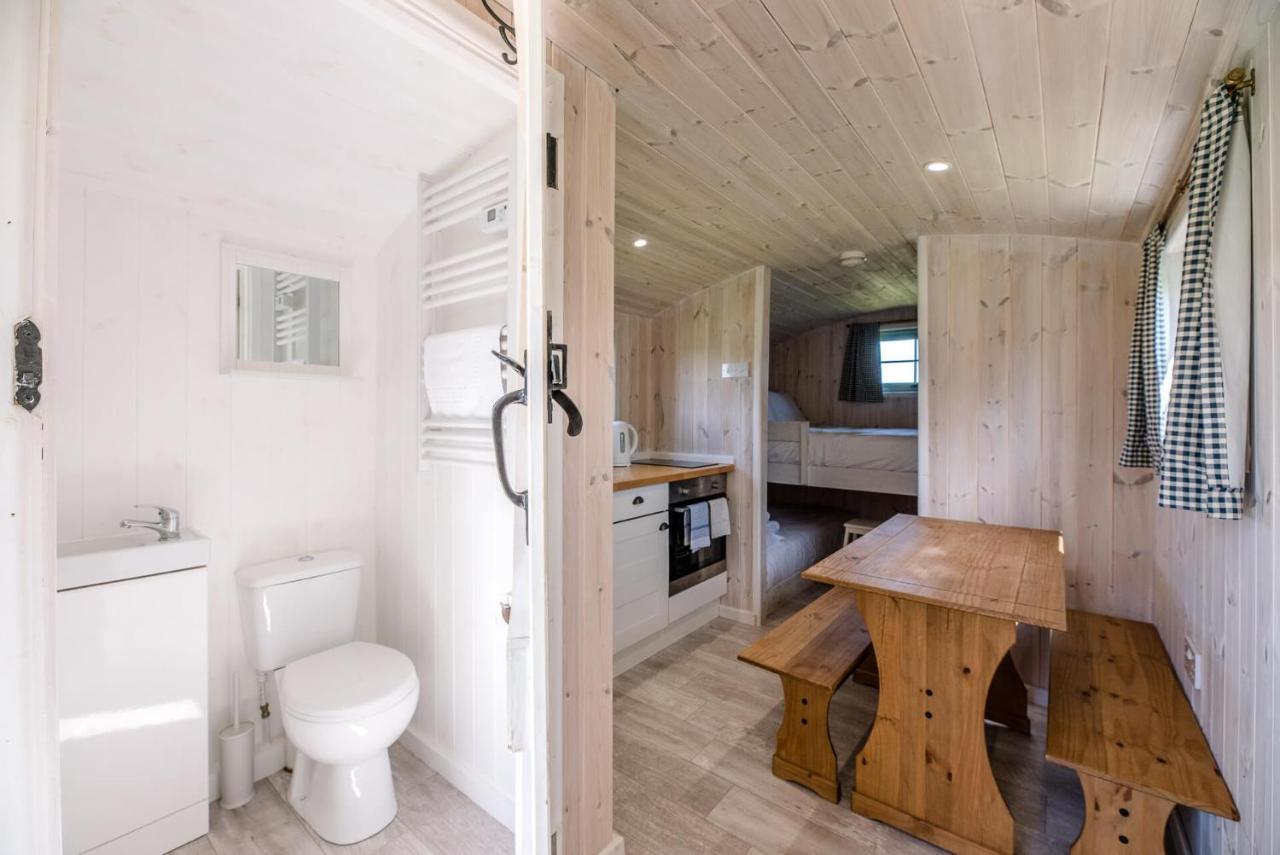 Honeysuckle Farm Holidays By Stay In Suffolk, Monk Soham Woodbridge Exteriör bild