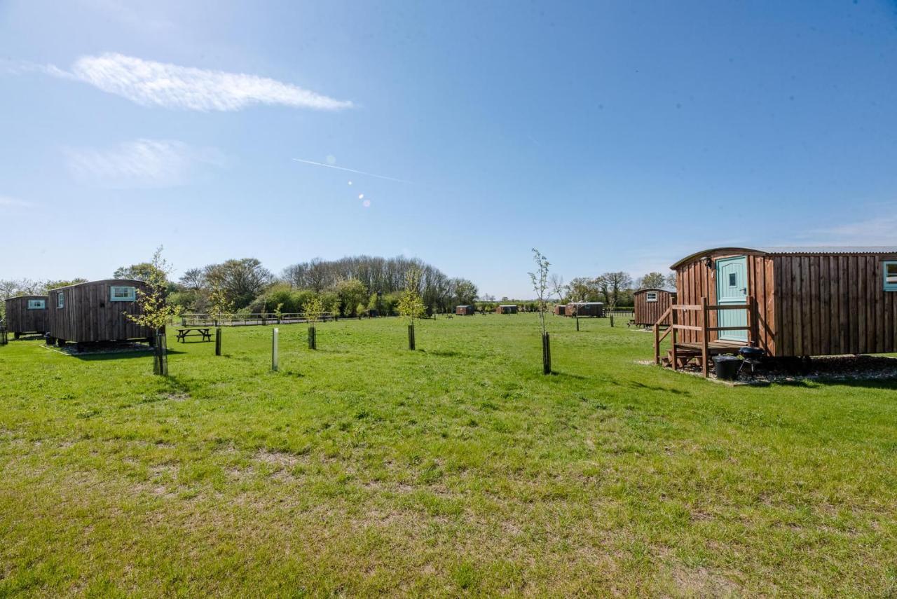 Honeysuckle Farm Holidays By Stay In Suffolk, Monk Soham Woodbridge Exteriör bild