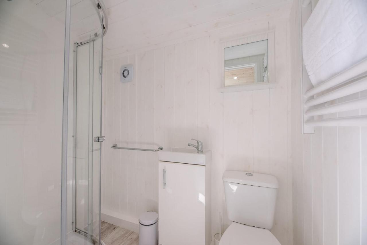 Honeysuckle Farm Holidays By Stay In Suffolk, Monk Soham Woodbridge Exteriör bild